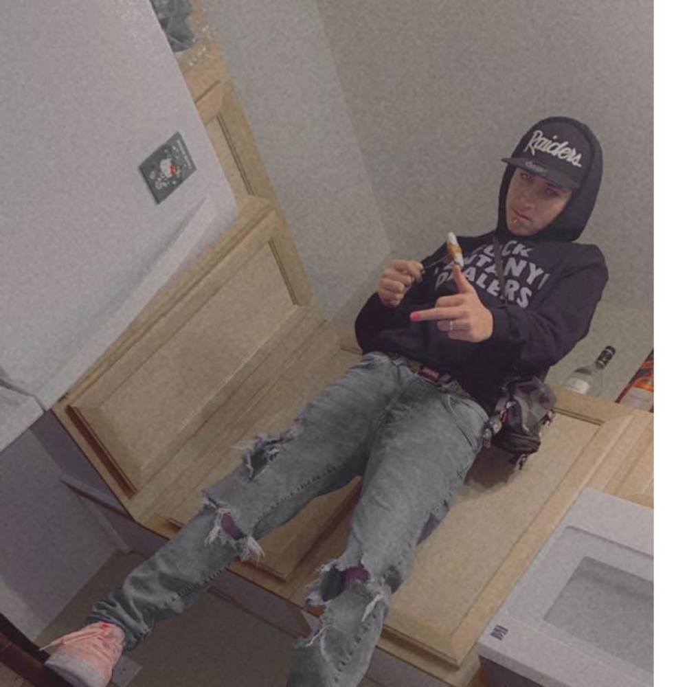 Meet your Posher, Jay jay